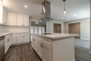 10334 Lynbrook Hollow St, Houston, TX 77042 - photo 4