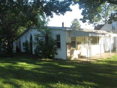 539 Pierce Ave, Columbus, OH 43213 - photo 2