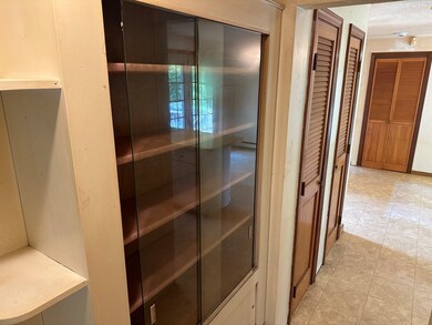 11 Glenwood St, Whitman, MA 02382 - photo 6