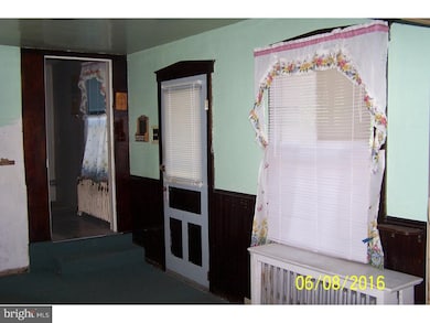 315 W Spruce St, Tamaqua, PA 18252 - photo 6