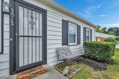 3013 Hillcrest St, Lansing, MI 48911 - photo 3