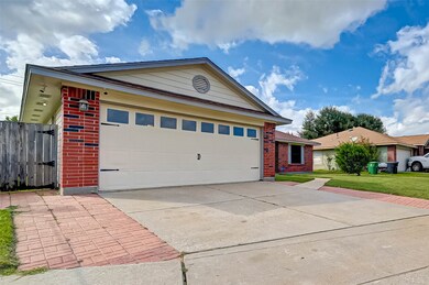 11142 Bradford Way Dr, Houston, TX 77075 - photo 2