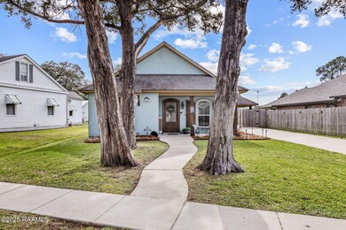 2-web-or-mls-121 Lee St-2 (2)