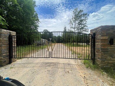 727 Airport Rd, Broken Bow, OK 74728 - photo 2