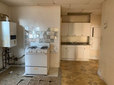 94 Pearsall Ave unit 202, Jersey City, NJ 07305 - photo 3