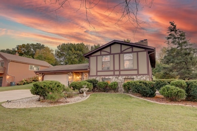 10939 W Coronado Ct, Franklin, WI 53132 - photo 2