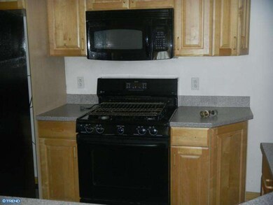 45 Edgewood Rd, Broomall, PA 19008 - photo 3