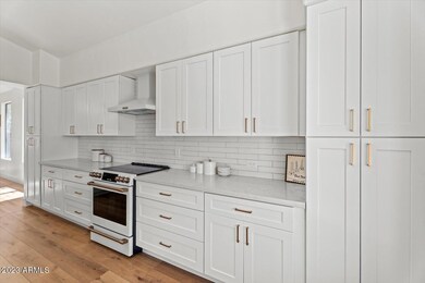 24-Kitchen 4