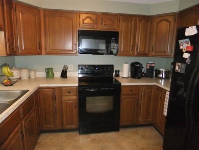 55 Walden Pond Dr, Nashua, NH 03064 - photo 3