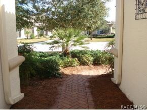 Beautiful Front-Yard