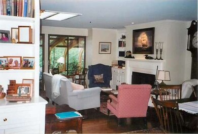 345 Hemlock Cir, Lincoln, MA 01773 - photo 3