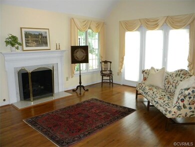 Living Room with fireplace