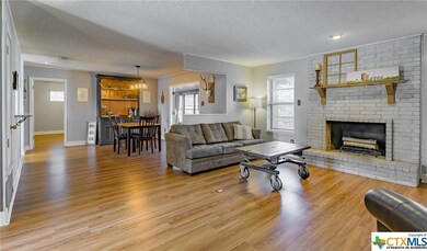 1303 Tulip Ln, New Braunfels, TX 78130 - photo 3