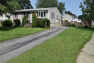 44 Forest Ave, Riverside, RI 02915 - photo 2