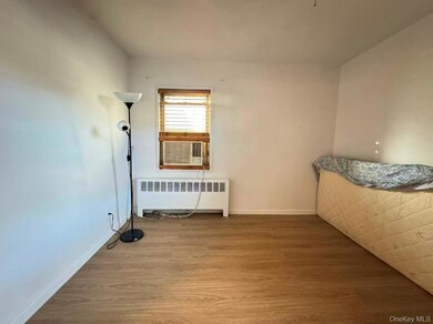 68-24 140th St unit A, Flushing, NY 11367 - photo 5