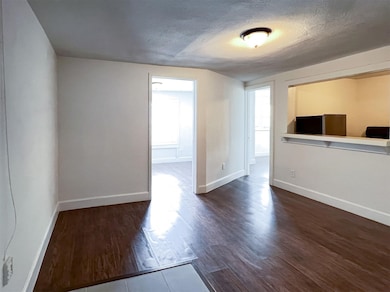 11 Norwood St unit 4, Houston, TX 77011 - photo 5