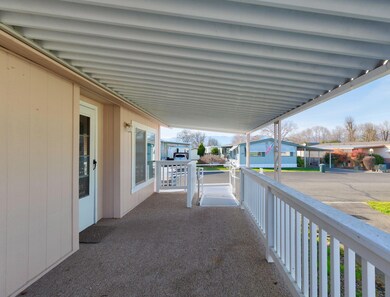 22-web-or-mls-5076-leonard-rd-111