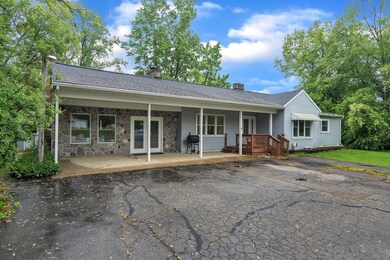 02-6909-Spring-Arbor-Rd-WindowStill-Real