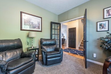 892 E Keenland Ct, Bloomington, IN 47401 - photo 4