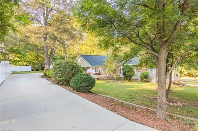 1411 Winslow Ave, Asheboro, NC 27205 - photo 3