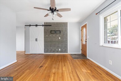 425 Crisfield Rd, Middle River, MD 21220 - photo 6