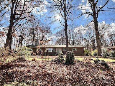 117 Robinson Ave, Matthews, NC 28104 - photo 6