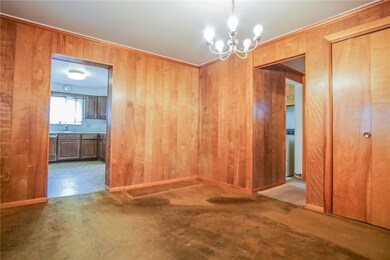 Spacious Living Room!
