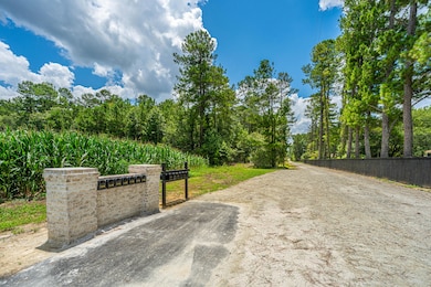 002 Southern Acres Ln, Summerville, SC 29486 - photo 2
