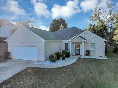 808 Cambridge Way, McDonough, GA 30253 - photo 2