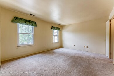 56 Inverness Ct, Matawan, NJ 07747 - photo 6