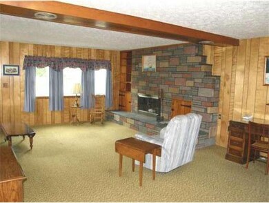 66 E Myrtle St, Orange, MA 01364 - photo 5