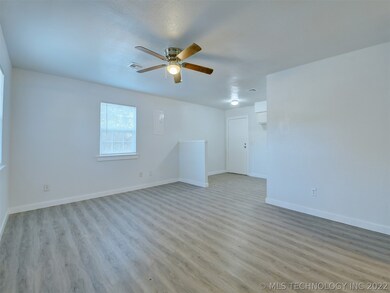 1080 7th St, Wilson, OK 73463 - photo 4