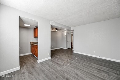 3141 E Cypress St unit 1, Phoenix, AZ 85008 - photo 4
