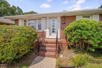 804 Ruby St, Durham, NC 27704 - photo 4