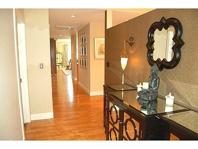 Entry/Foyer.