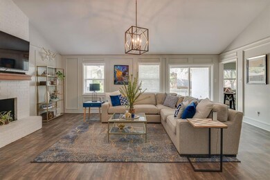 1709 Bedford Oaks Dr, Bedford, TX 76021 - photo 5