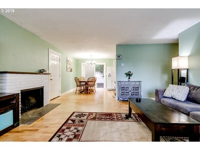 Living Room/Dining Room