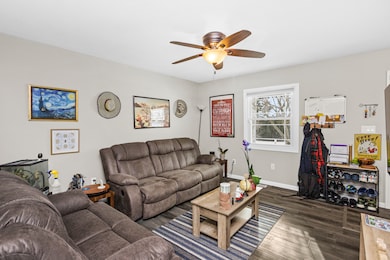 unlisted-address, Chebanse, IL 60922 - photo 2