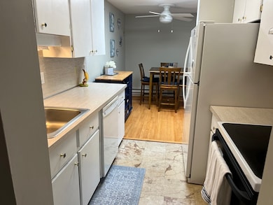 Fox Run Condominiums unit C8, Foxboro, MA 02035 - photo 6