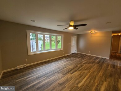 701 Newlins Rd E, Easton, PA 18040 - photo 3