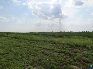 400 S Benjamin St, Humboldt, SD 57106 - photo 3