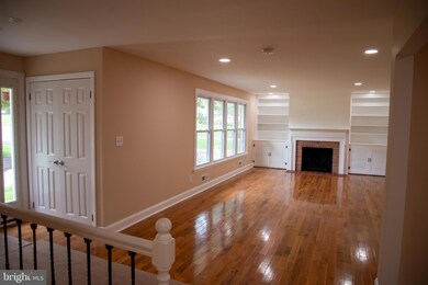 1223 Wine Spring Ln, Towson, MD 21204 - photo 2