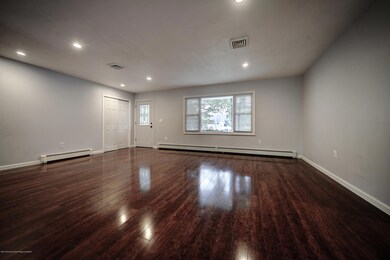004_Living & Dining Room