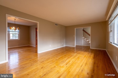 12 Berkshire Dr, Princeton Junction, NJ 08550 - photo 2