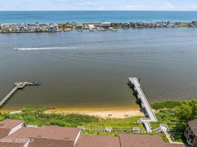 200 Portland Rd unit D-10, Highlands, NJ 07732 - photo 3