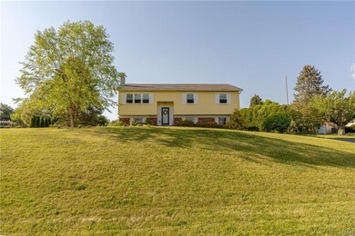 2629 Kirk St, Slatington, PA 18080 - photo 2