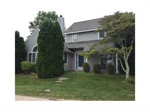 320 Corey Ln, Middletown, RI 02842 - photo 2