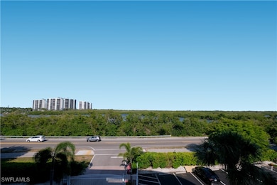 12945 Vanderbilt Dr unit 402, Naples, FL 34110 - photo 6