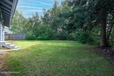 8540 Hidden View Ct, Anchorage, AK 99504 - photo 2