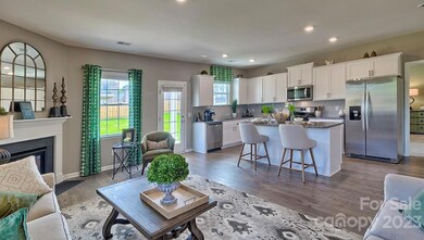 3941 Village Blvd NW, Conover, NC 28613 - photo 6